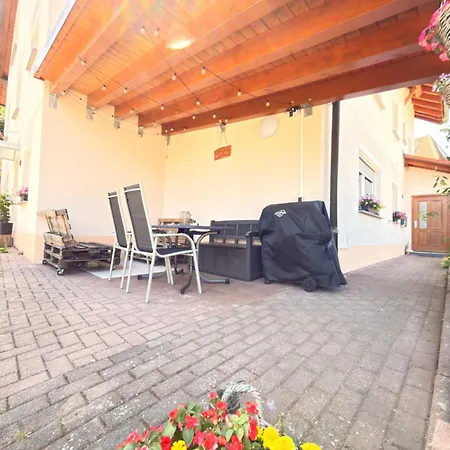 Schwarzwaldtraum Mit Gemuetlicher Grill-lounge Lenzkirch